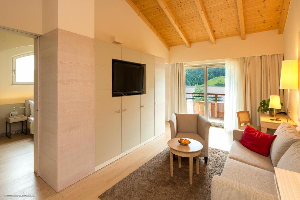 Strandhotel Am Weissensee Ruang foto
